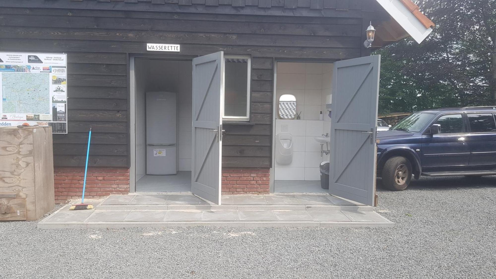 Basic Ingerichte Vouwwagen Op Camping Westenenk, Wijster Exterior foto